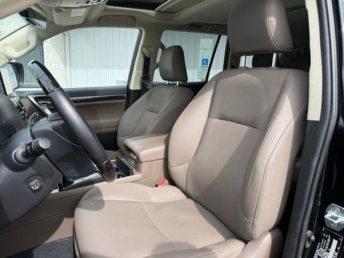 Used 2023 Lexus GX 460 Premium image 6