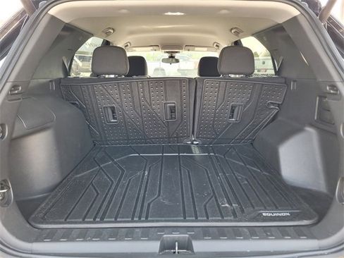 Used 2023 Chevrolet Equinox LT image 12
