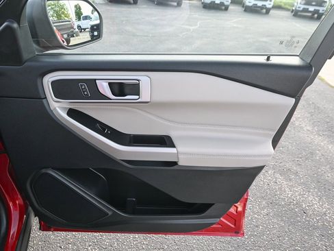 Certified 2023 Ford Explorer XLT w/ Equipment Group 202A image 27