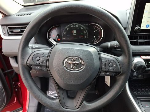 Used 2025 Toyota RAV4 LE image 18