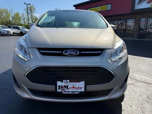 Used 2017 Ford C-MAX Energi SE w/ Equipment Group 401A FWD image 2