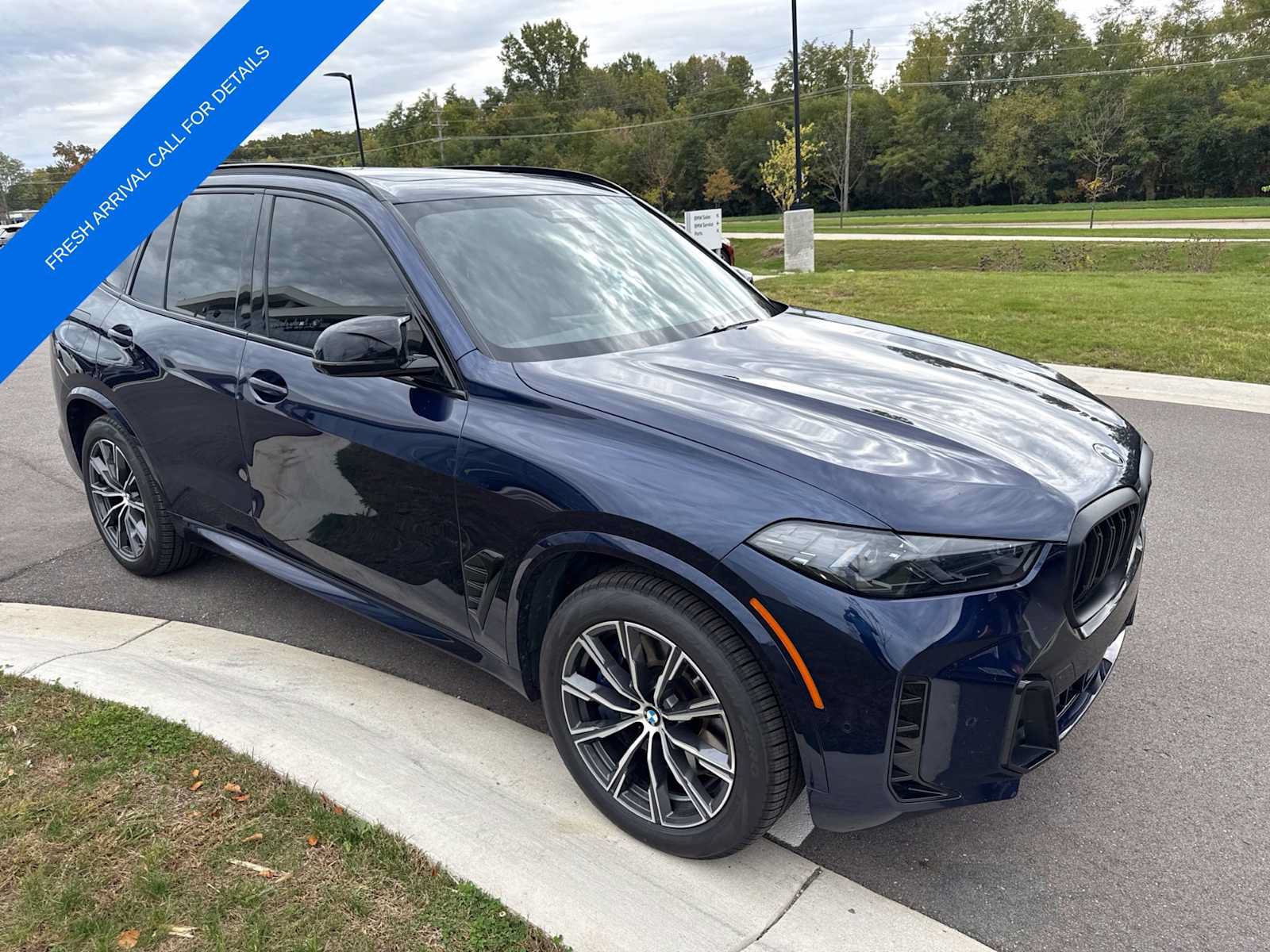 Used 2024 BMW X5 M60i AWD/4WD image 6