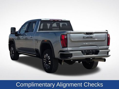 Used 2024 GMC Sierra 2500 Denali Ultimate w/ Max Trailering Package AWD/4WD image 6