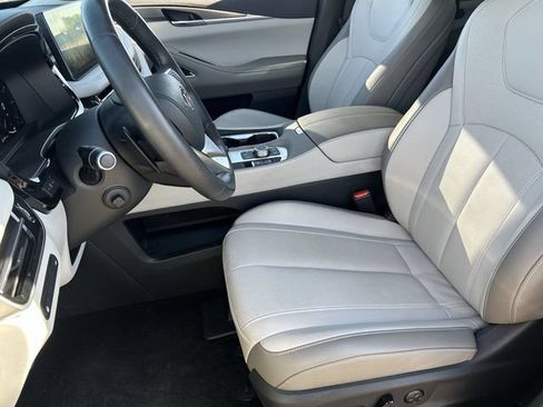 Certified 2026 INFINITI QX60 Luxe w/ Family Package FWD image 22