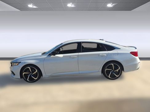 Used 2022 Honda Accord Sport image 2
