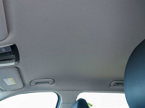 Used 2025 Kia Sorento EX image 22