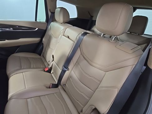 Used 2020 Cadillac XT6 Premium Luxury w/ Platinum Package image 15