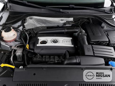 Used 2017 Volkswagen Tiguan S FWD image 13