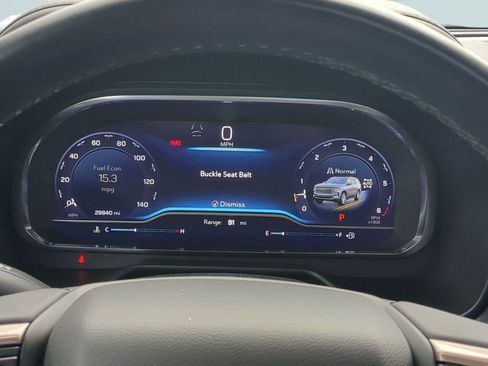 Used 2023 Chevrolet Suburban High Country image 15