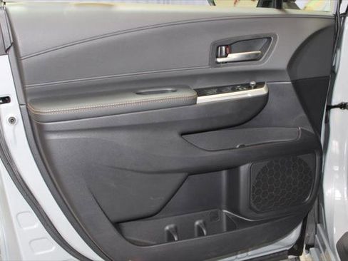 Certified 2025 Toyota Sienna XLE Woodland Edition image 45