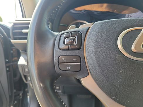 Used 2018 Lexus IS 300 w/ Premium Package RWD image 32