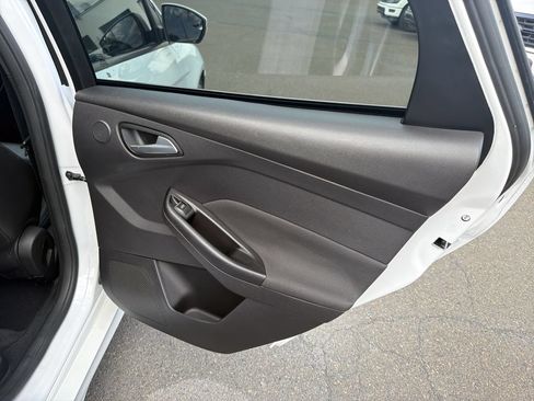 Used 2014 Ford Focus ST w/ Equipment Group 202A FWD image 18