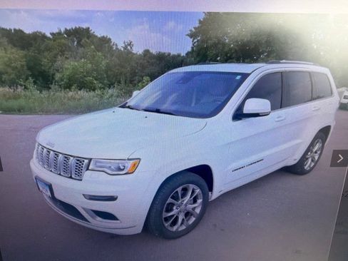 Used 2020 Jeep Grand Cherokee Summit AWD/4WD image 6