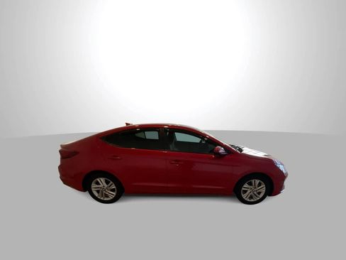 Used 2019 Hyundai Elantra SEL image 9