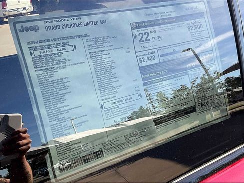 New 2025 Jeep Grand Cherokee Limited w/ Luxury Tech Group II image 19