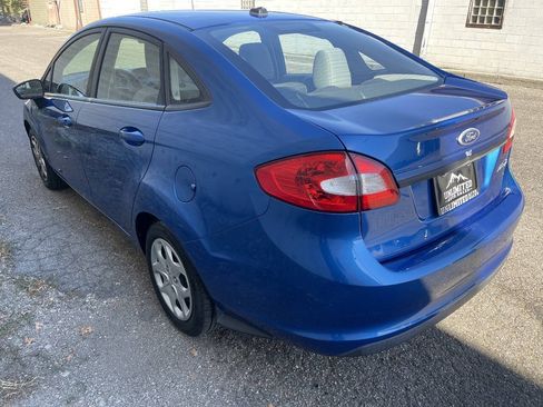 Used 2011 Ford Fiesta S FWD image 5
