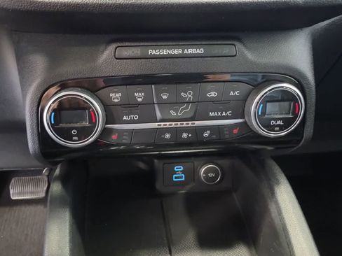 Certified 2021 Ford Escape Titanium FWD image 21