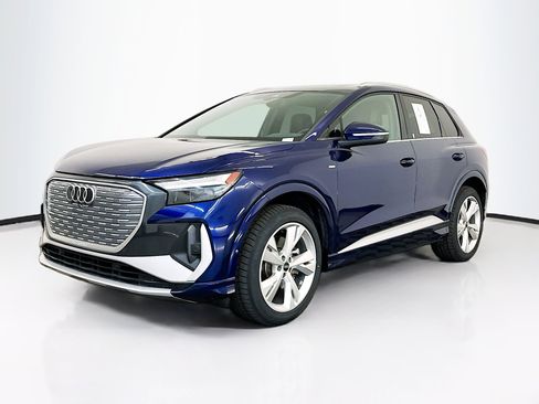 Used 2023 Audi Q4 e-tron Premium Plus w/ Premium Plus image 3