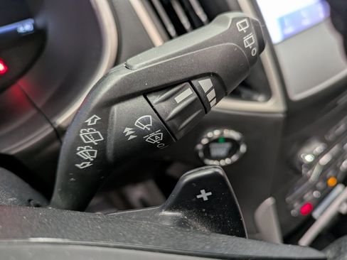 Used 2019 Ford Edge SEL w/ Equipment Group 201A image 18