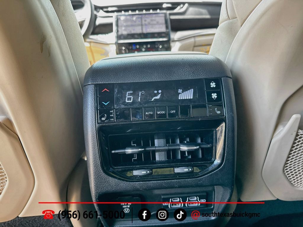 Used 2023 Jeep Grand Cherokee L Limited w/ Luxury Tech Group II RWD image 24