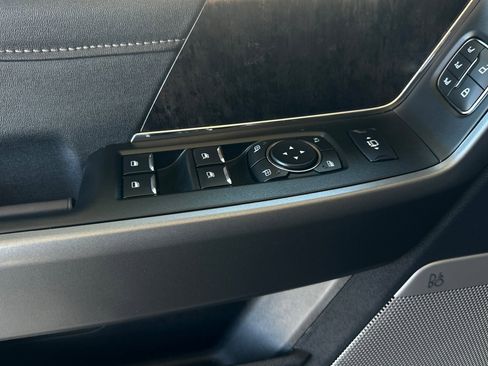 New 2025 Ford F250 Lariat w/ Lariat Ultimate Package image 11