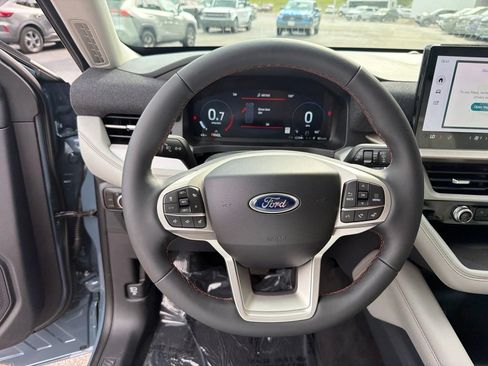 New 2026 Ford Explorer Active w/ Active Comfort Package RWD image 16