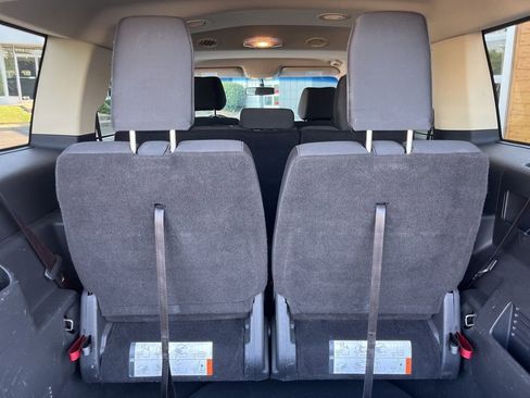 Used 2019 Ford Flex SE FWD image 31