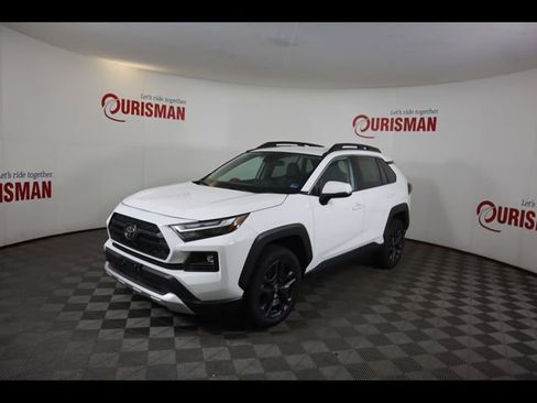 Used 2024 Toyota RAV4 Adventure AWD/4WD image 4