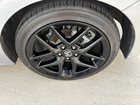 Certified 2024 Honda Civic Sport image 30