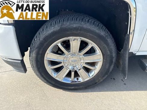 Used 2017 Chevrolet Silverado 1500 High Country AWD/4WD image 7