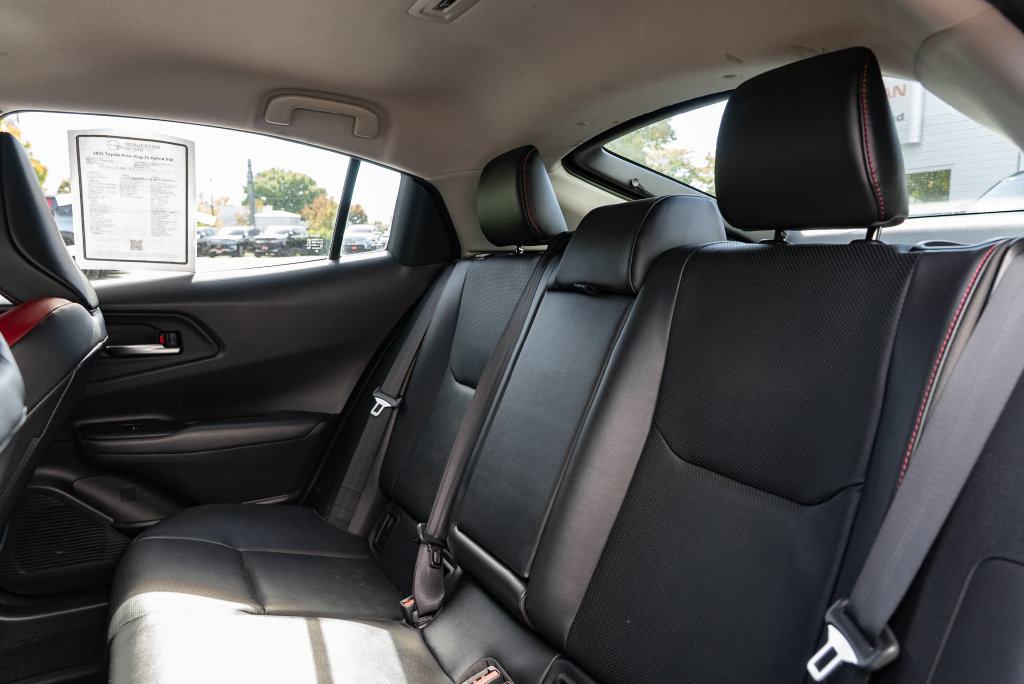 Used 2025 Toyota Prius Plug-In Hybrid FWD image 23