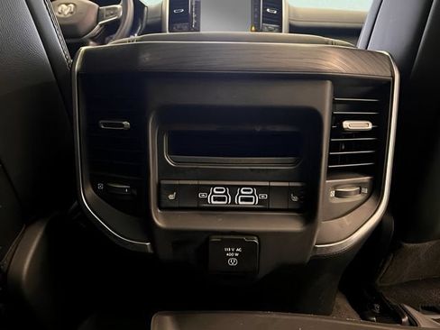 Used 2024 RAM 1500 Laramie AWD/4WD image 12