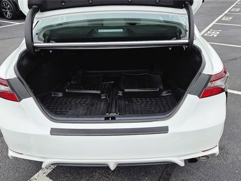 Used 2023 Toyota Camry SE w/ Cold Weather Package AWD/4WD image 5