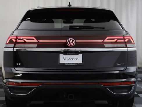 Certified 2024 Volkswagen Atlas Cross Sport SE AWD/4WD image 14