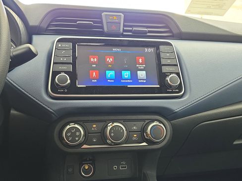 New 2025 Nissan Versa SV image 19