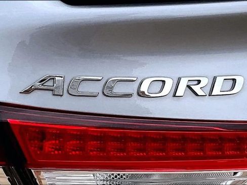 Used 2022 Honda Accord Sport image 33