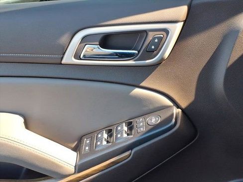 Used 2020 GMC Yukon Denali w/ Open Road Package image 22