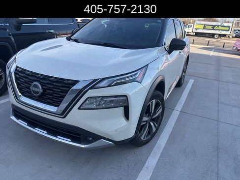 Used 2022 Nissan Rogue Platinum w/ Head-Up Display Package image 2