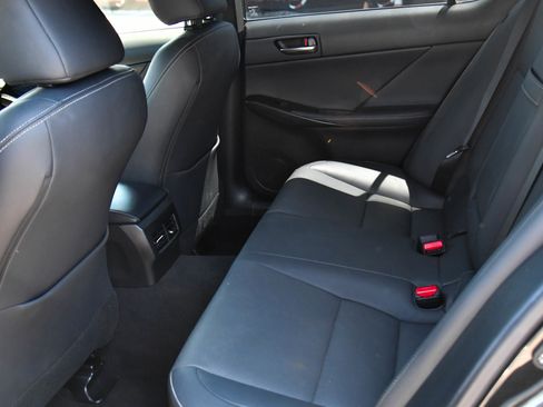 Used 2021 Lexus IS 300 w/ Comfort Package RWD image 38