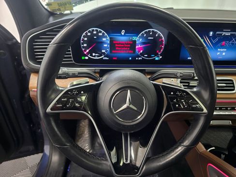 Used 2024 Mercedes-Benz GLE 350 GLE 350 w/ 3rd Row Seat Package image 14
