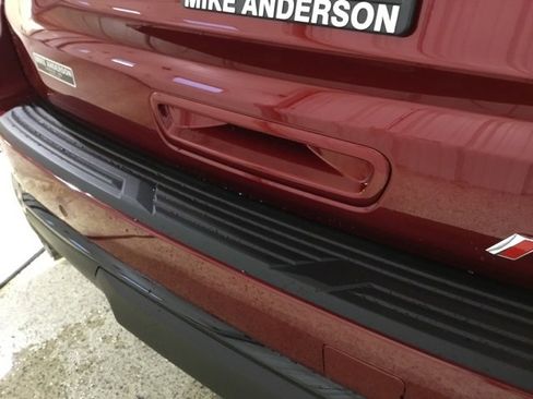 New 2026 Chevrolet Suburban RST image 20