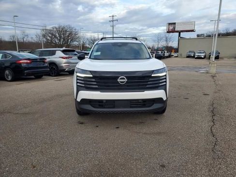 New 2026 Nissan Kicks SV image 8