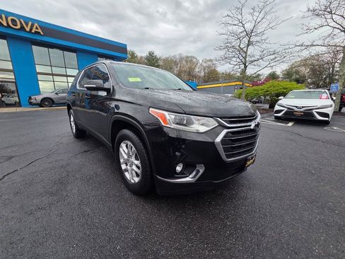 Used 2019 Chevrolet Traverse LT w/ LPO, Floor Liner Package AWD/4WD image 3