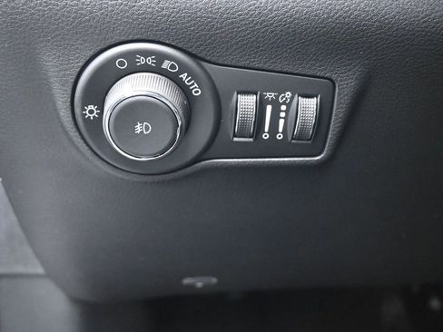 New 2026 Jeep Compass Latitude image 21