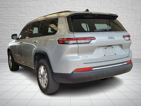 Used 2025 Jeep Grand Cherokee L Laredo AWD/4WD image 2