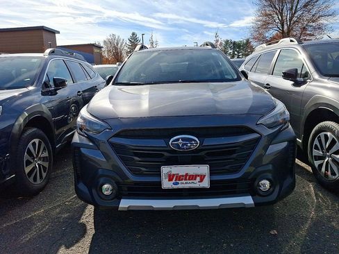 New 2025 Subaru Outback Limited image 2