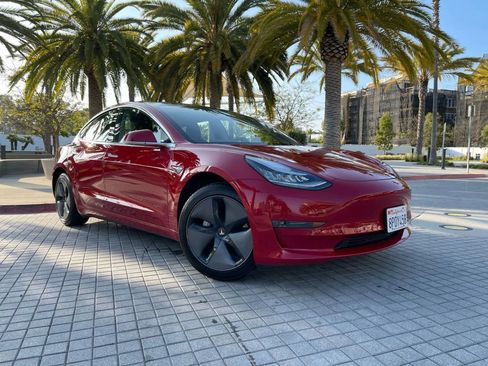 Used 2019 Tesla Model 3 Standard Range Plus RWD image 3