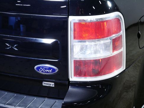 Used 2017 Ford Flex SEL w/ Equipment Group 202A AWD/4WD image 17