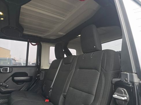 Used 2020 Jeep Wrangler Unlimited Sport image 13