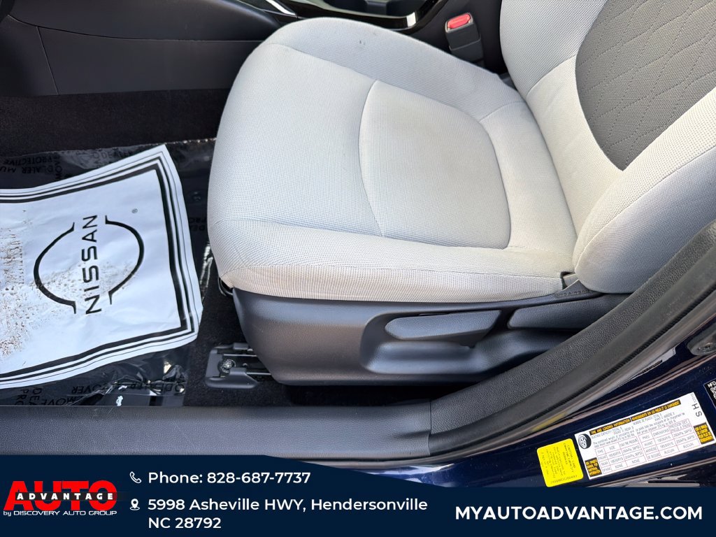 Used 2020 Toyota Corolla LE FWD image 10